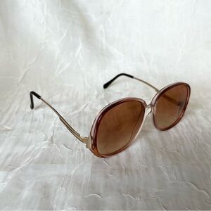 ⁽˙³˙⁾◟(๑•́ ₃ •̀๑)◞⁽˙³˙⁾
Vintage Luxottica Tiffany Sunglasses